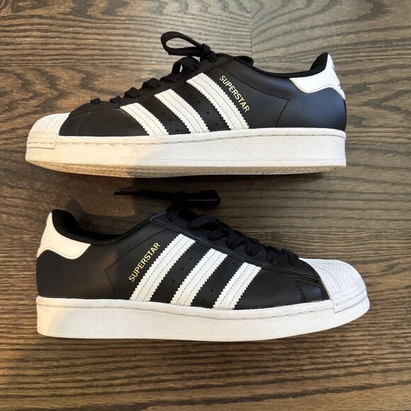 woman's Adidas Originals Superstar Black Size 8 Black & White, Like New - Picture 5 of 16